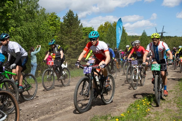 В Хвалынске завершилась трехдневная велогонка Меловые горы России. В этом году заявки на участие подали 260 спортсменов и любителей из 22 регионов России. В программе было три дня борьбы  раздельная гонка на 16 км